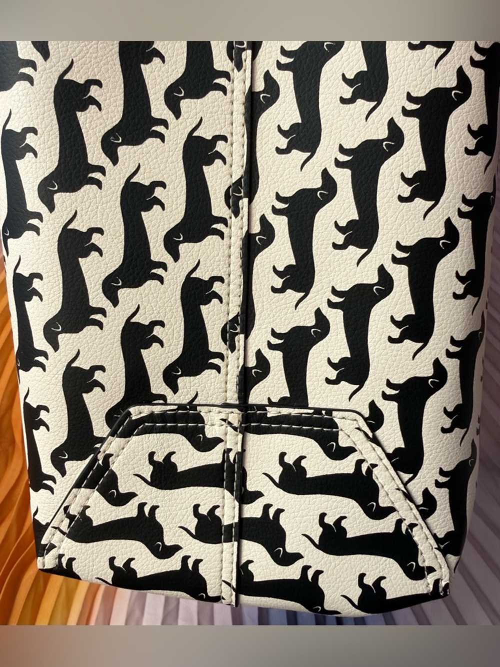 Kate Spade Large Dachshund Tote Bag - Picture 12 of 16